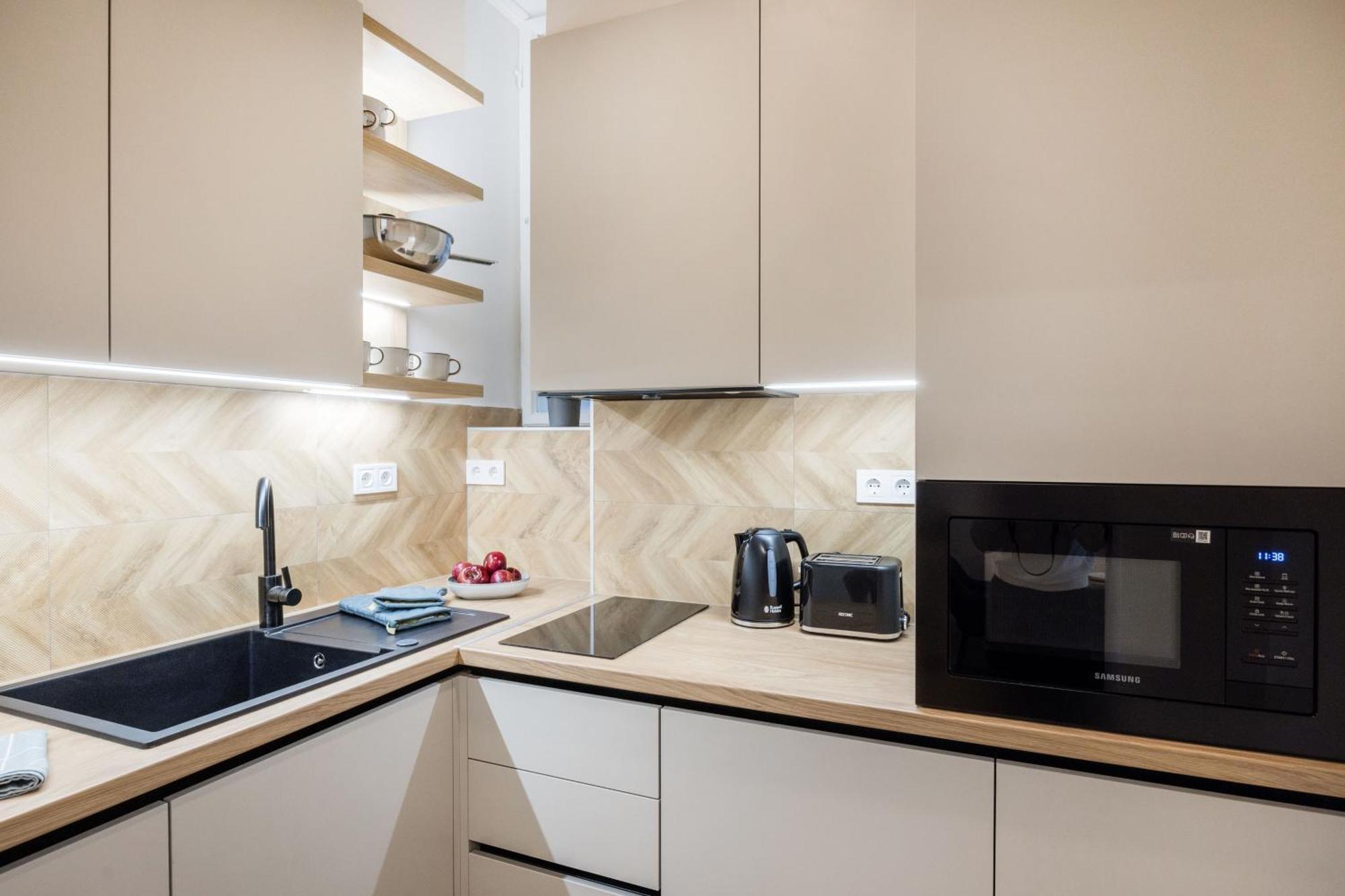 Sleek Downtown Living Apartment Budapest Bagian luar foto