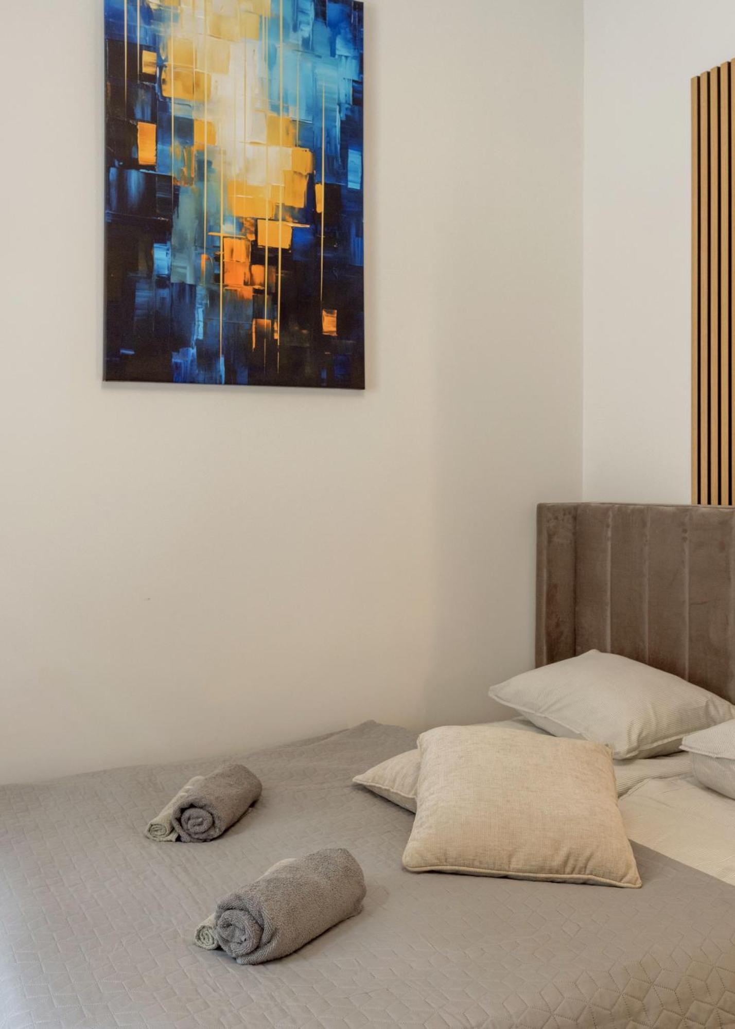 Sleek Downtown Living Apartment Budapest Bagian luar foto
