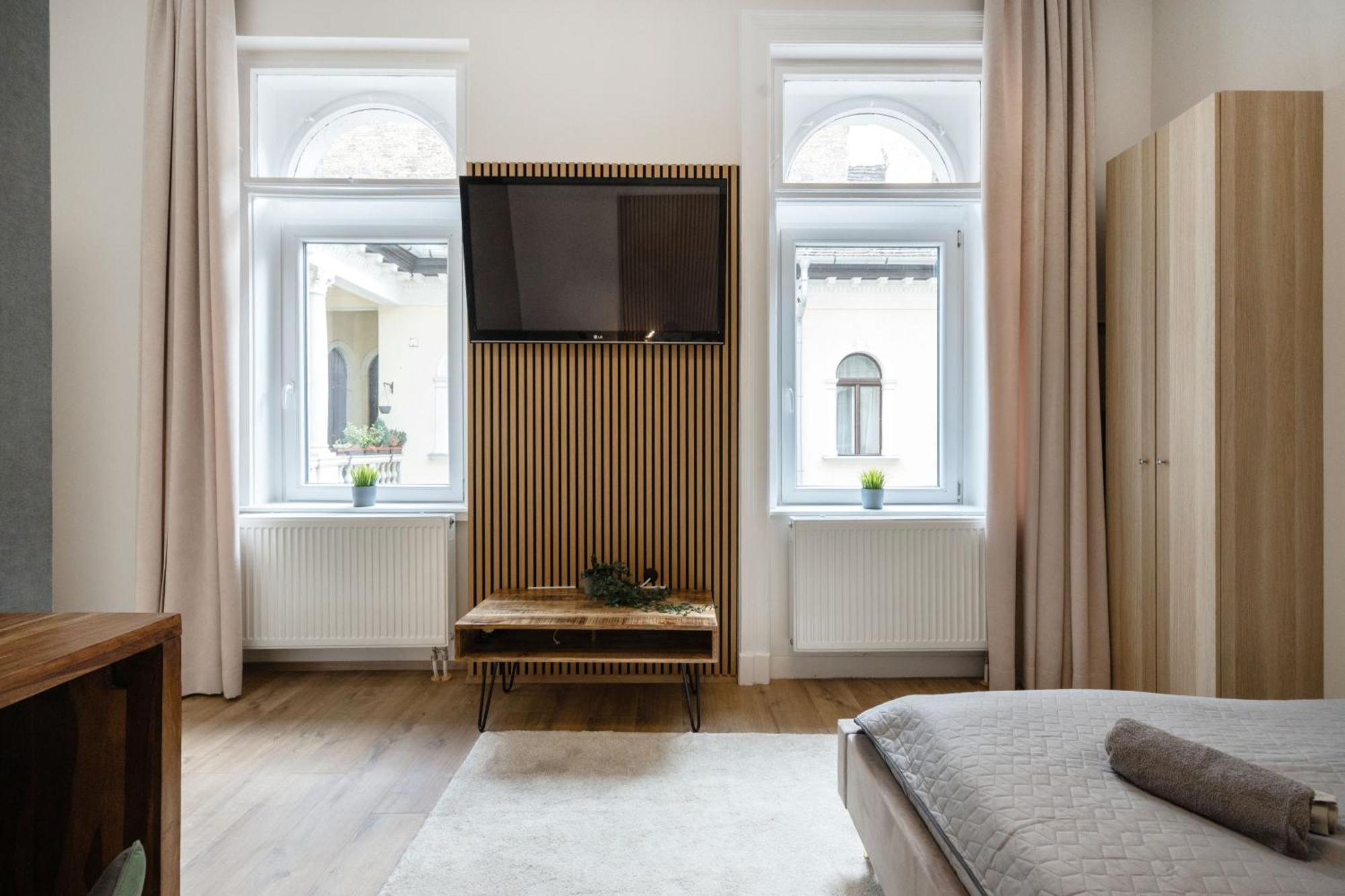 Sleek Downtown Living Apartment Budapest Bagian luar foto
